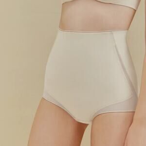 NEW Neiwai Nude Shape High Waist Sculptural Shapewear Shorts